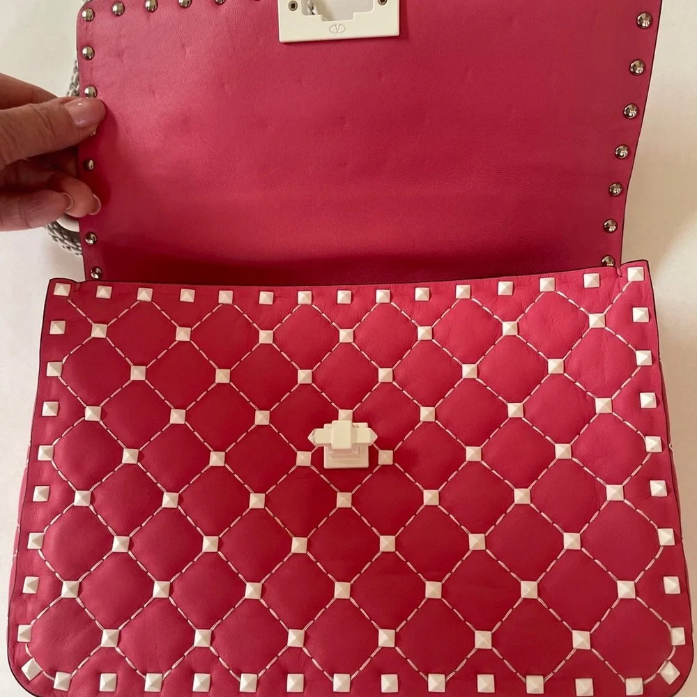 Valentino Garavani Rockstud Spike #59650V88B Pink Handbag - Picture 8 of 14